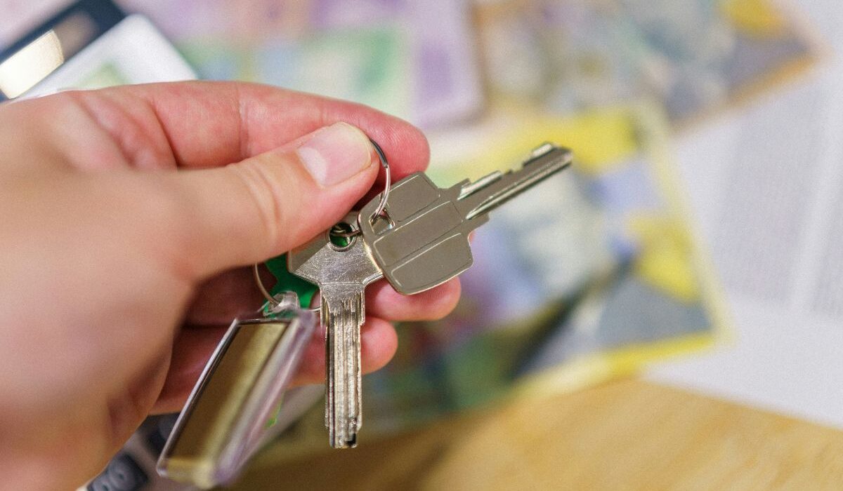 Skifte elselskab som lejer i lejlighed: Alt du skal vide i 2026